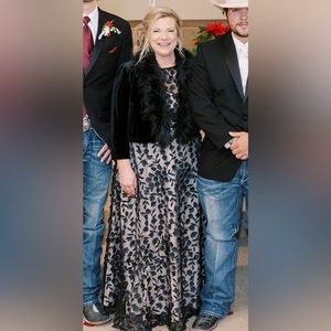 Mother of the groom formal dress. So beautiful and very comfortable.